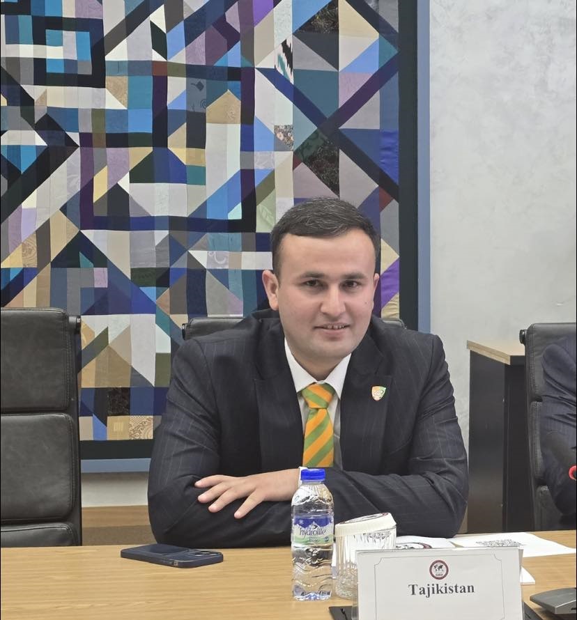 КОРНАМОИҲОИ ПЕШВОИ МУАЗЗАМИ МИЛЛАТ